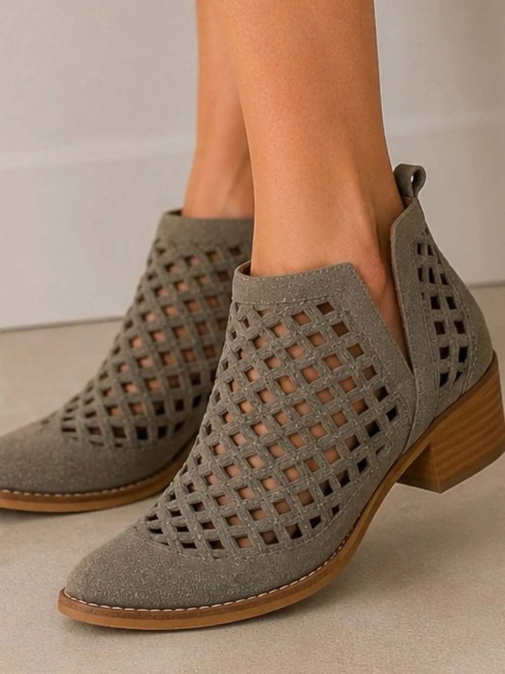 Jeffrey Campbell Taggart Booties Size 7 Taupe/ Gray Suede Woven Cutouts
